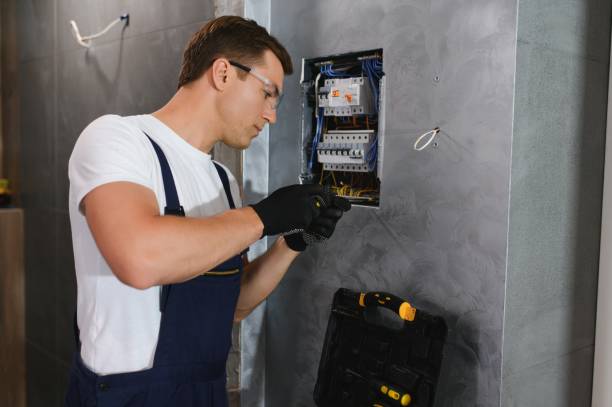 Best Emergency Electrical Repair  in New Middletown, OH